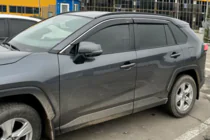 Toyota Rav 4 2019–2025 Tuuliohjaimet kromilistalla (4 kpl, HIC) kuva 5