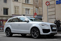 Audi Q7 2005–2015 Leveät lokasuojan levikkeet V12-malli kuva 3