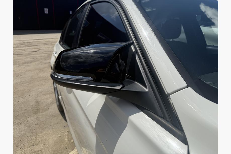 BMW 3-sarja F30/F31 2012–2019 Peilikuoret M-Look (2 kpl) Image