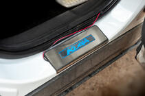 Ford Kuga/Escape 2013–2019 Libao LED kynnyslistat (4 kpl, ruostumaton teräs) kuva 3