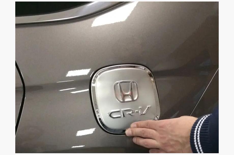 Honda CRV 2012–2016 Polttoaineluukun kromisuoja (ABS) Image