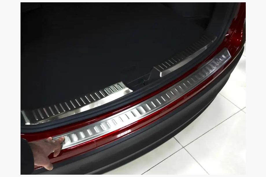 Mazda CX-5 2012–2017 Takapuskurin suojalista Libao (ruostumaton teräs) Image