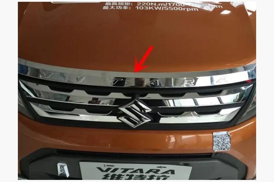 Suzuki Vitara 2015– Krominen konepellin lista Libao (ABS) Image