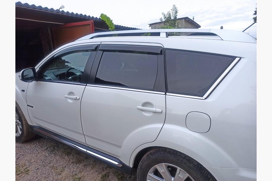 Mitsubishi Outlander 2012–2021 Kromilistalliset ikkunatuuliohjaimet (4 kpl, Libao) Image