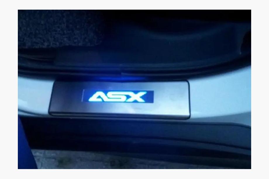 Mitsubishi ASX 2010–2023 Libao LED kynnyslistat (4 kpl, ruostumaton teräs) Kuva 3