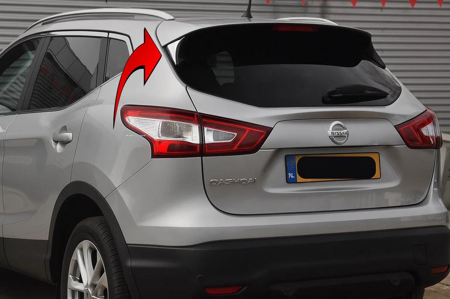 Nissan Qashqai 2014–2021 Spoilerin alle tulevat suojalistat Libao (2 kpl, muovi) Image