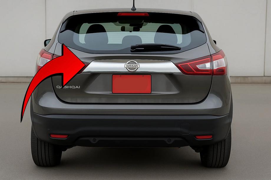 Nissan Qashqai 2014–2021 Rekisterikilven ylälista Libao (muovi) Image