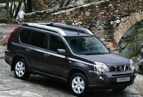 Nissan X-trail T31 2007–2014 Kattokaiteet – alkuperäinen design (valoilla) kuva 3