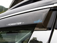 Subaru Forester 2013–2018 Ikkunatuuliohjaimet kromilla (4 kpl, Aomis) kuva 1