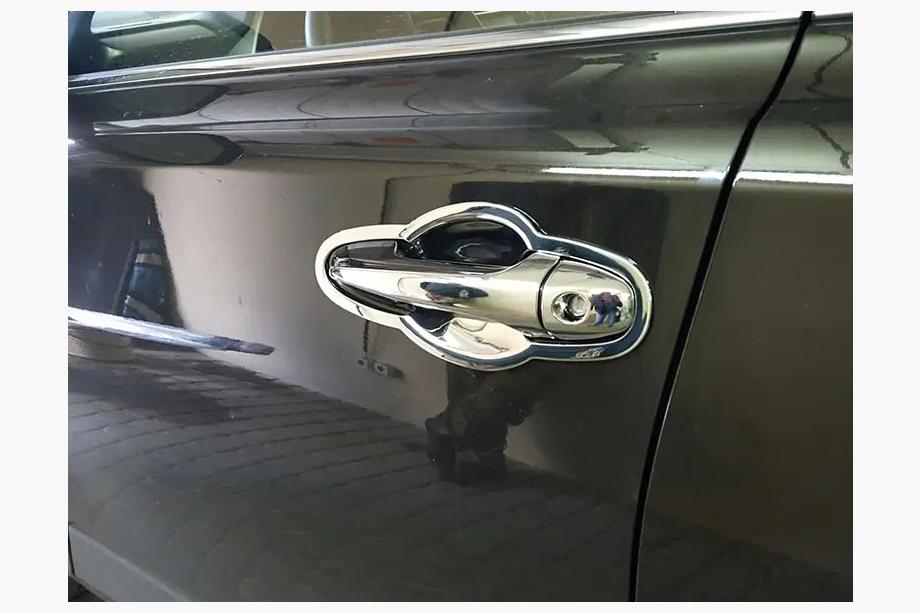 Toyota Rav 4 2013–2018 Libao ovenkahvan kuppisuojat (4 kpl, muovi) Image