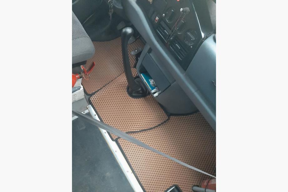 Mercedes Sprinter W901/902/903/904/905 1995–2006 EVA-autonmatot (TDI, tiilikuvio) Image