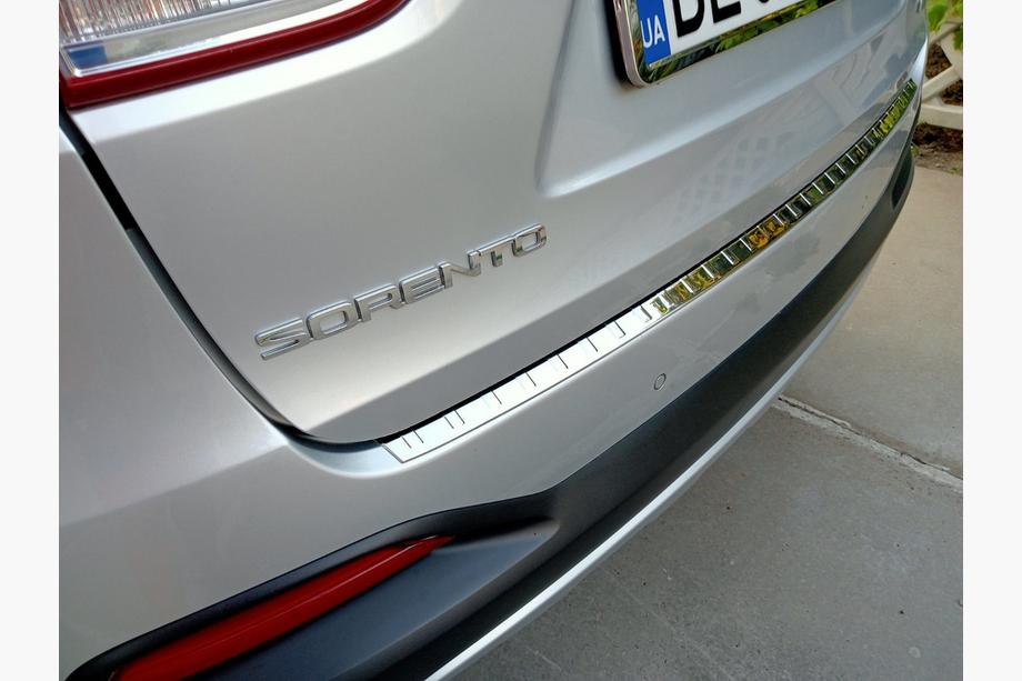 Kia Sorento III UM 2014–2020 Takapuskurin suojalista (RST) Image