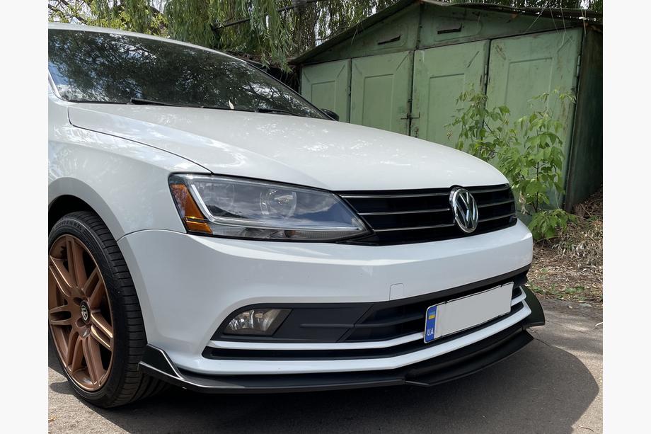 Yleismallinen etupuskurin lipspoileri Niken Black (ABS) Kuva 6