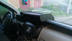 Opel Vivaro 2001–2015 Kojelaudan hylly (2001-2010, musta punaisilla tikkauksilla) kuva 7