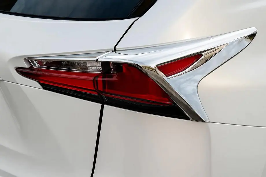Lexus NX 2014–2021 Kromatut takavalon kehykset (2 kpl, ABS) Image