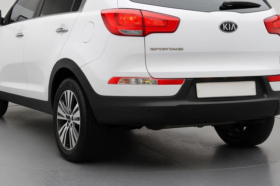 Kia Sportage 2010–2015 Kromiset takasumuvalojen listat R-malliin (Aasian markkinat) Image