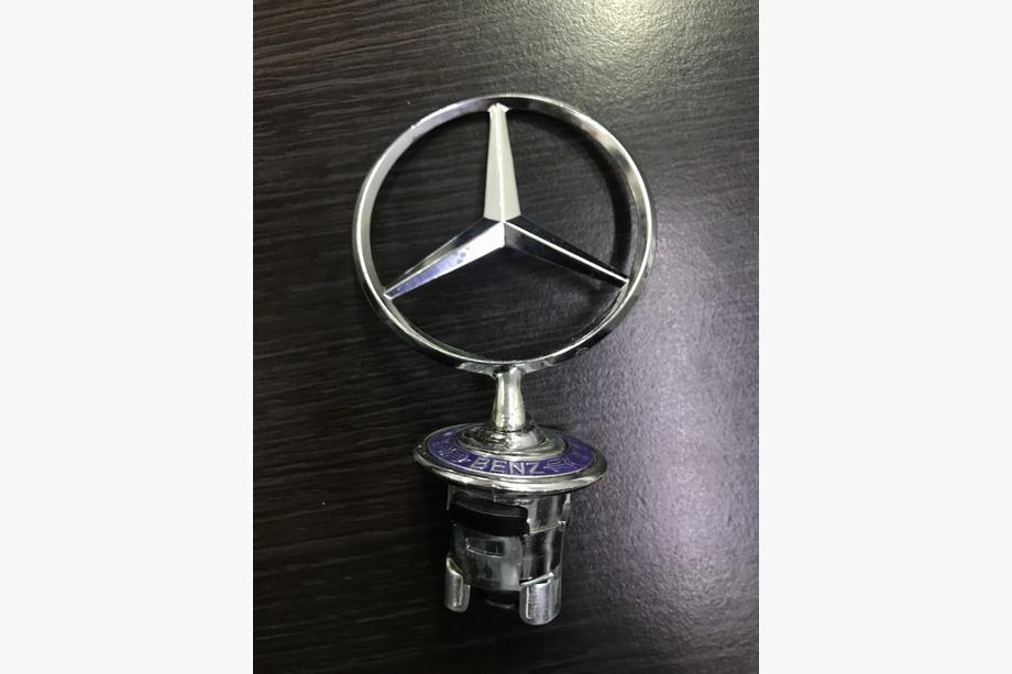 Mercedes S-sarja W140 1991–1998 ALE! Ristikkoembleemi (tekstillä) Image