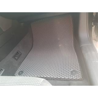 EVA-lattiamatot (mustat) Audi A3 2003–2012 kuva 2