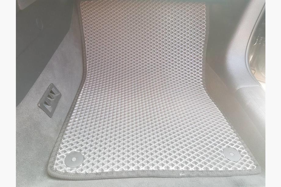 Audi A3 2003–2012 EVA-lattiamatot (mustat) Image