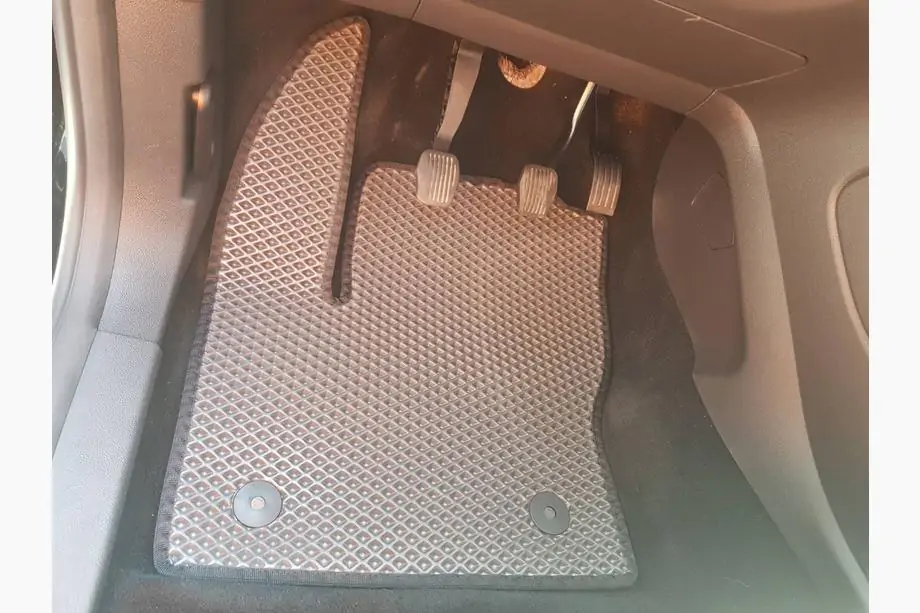 Ford C-Max/Grand C-Max 2010–2019 EVA-lattiamatot (mustat) Image