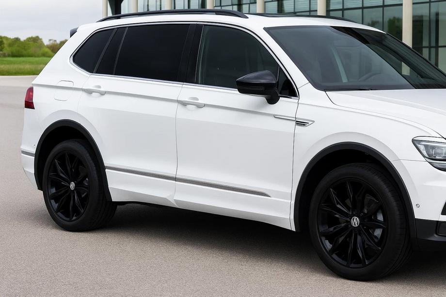 Volkswagen Tiguan 2016–2023 Carmos ovilistat, ruostumaton teräs (4 kpl sarja) Image