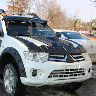 Konepellin suojapaneeli V1 (ABS) kuva 3