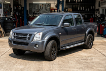 Isuzu D-Max 2002–2011 Sunrise sivuastinlaudat (2007-2012, 2 kpl, alumiini) kuva 1
