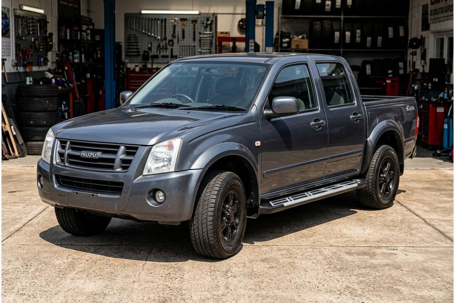 Isuzu D-Max 2002–2011 Sunrise sivuastinlaudat (2007-2012, 2 kpl, alumiini) Image