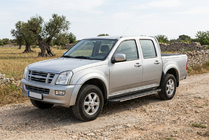 Isuzu D-Max 2002–2011 Bosphore Grey sivuaskelmat (2007-2012, 2 kpl, alumiini) kuva 1