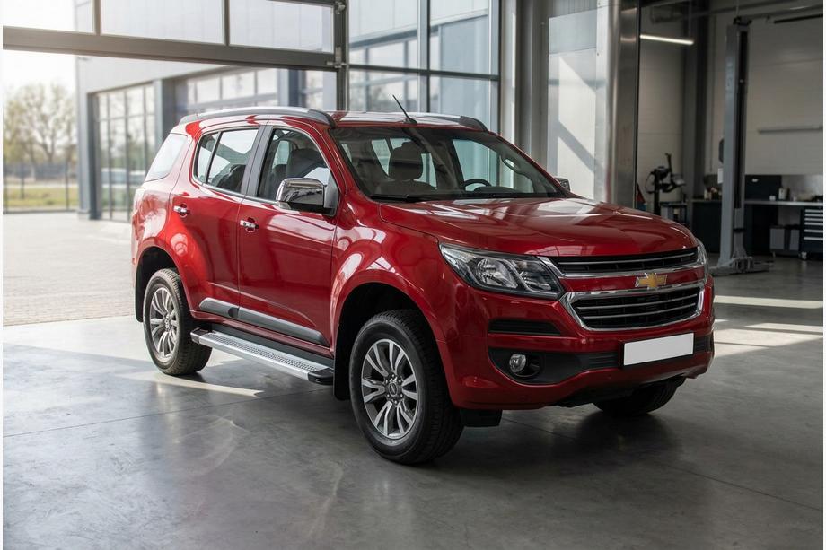Chevrolet Trailblazer 2012–2019 Maya V2 sivuportaat (2 kpl, alumiini) Image