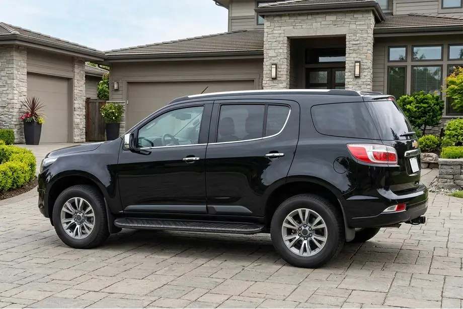 Chevrolet Trailblazer 2012–2019 Sivuporrast Bosphorus Black (2 kpl, alumiini) Image