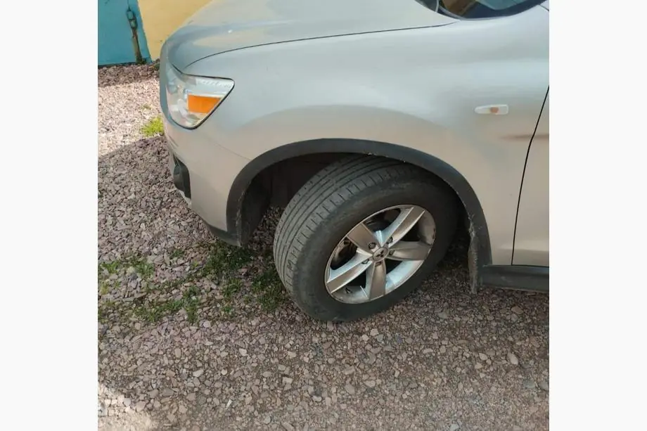 Mitsubishi ASX 2010–2023 Lokasuojan levikkeet 2012-2016 (4 kpl, musta, ABS-muovi) Image