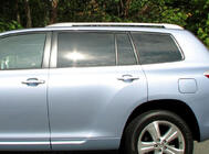 Toyota Highlander 2008–2013 Harmaat OEM-kattokaiteet (alumiini) kuva 1