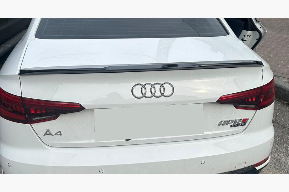 Audi A4 B9 2015–2024 LIP-spoileri (1234 Upgrade, musta) Image