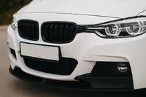 BMW 3-sarja F30/F31 2012–2019 Munuaissäleiköt M-Look (mattamusta) kuva 1
