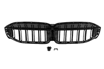 BMW 3-sarja G20/G21 2018– M-Look V2 munuaisritilät (2018-2022, kiiltävä musta) kuva 7