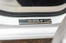 Volkswagen Golf 7/E-Golf 2012–2020 OmsaLine V2 ovikynnyssuojat (4 kpl, ruostumaton teräs) kuva 4