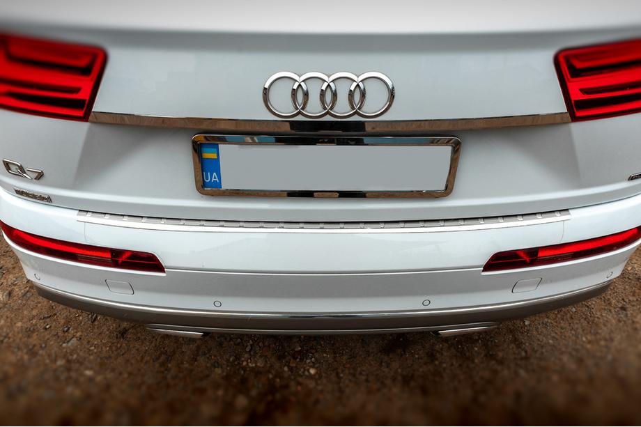 Audi Q7 2015–2026 Kromilista rekisterikilven yläpuolelle (ruostumaton teräs) Image
