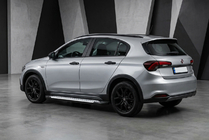 Fiat Tipo Cross 2021– Allmond Grey -sivukynnykset (2 kpl, alumiini) kuva 1