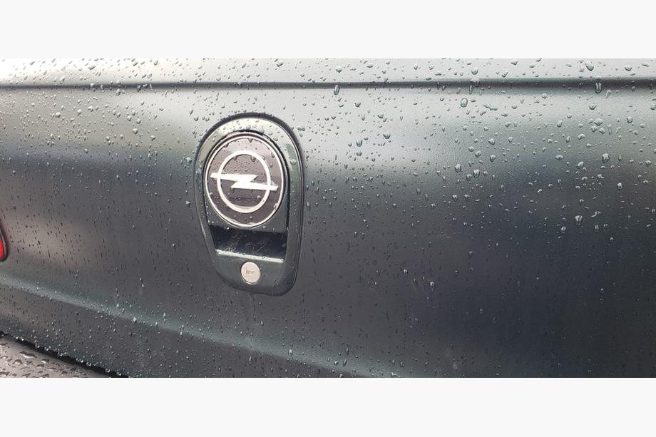 Opel Omega B 1994–2003 Turkki-embleemi Kuva 4