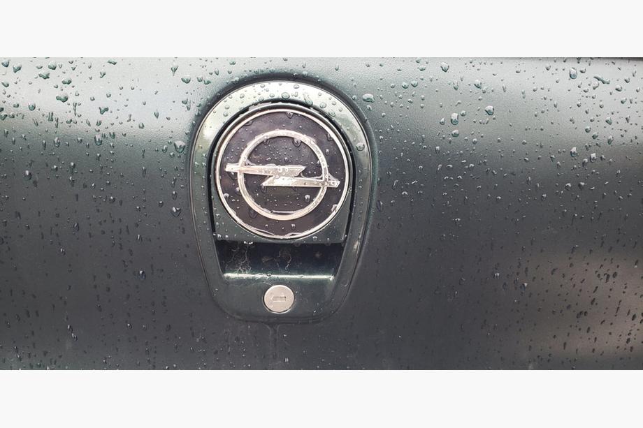 Opel Omega B 1994–2003 Turkki-embleemi Kuva 5
