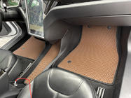 Tesla Model S 2012– EVA-autolattiamatot (2012-2021, tiilenpunaiset) kuva 6