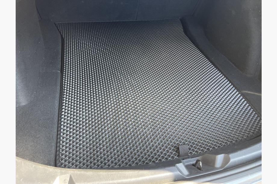 Tesla Model 3 2017– EVA-tavaratilan matto taakse (musta) Image