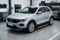 Volkswagen T-Roc 2017–2025 BlackLine-sivuporrast (2 kpl, alumiini) kuva 1