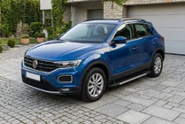 Volkswagen T-Roc 2017–2025 RedLine V1 sivuportaat (2 kpl, alumiini) kuva 1