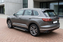 Volkswagen Touareg 2018– RedLine sivuastinlaudat (2 kpl, alumiini) kuva 1