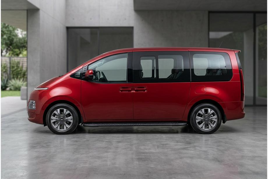 Hyundai Staria 2021– Sivuporrast Bosphorus Black (2 kpl, alumiini) Image