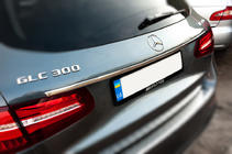 Mercedes GLC X253 2015–2022 Kromilista rekisterikilven yläpuolelle (ruostumaton teräs) kuva 3