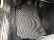 Audi A6 C4 1994–1997 EVA-lattiamatot (mustat) kuva 1