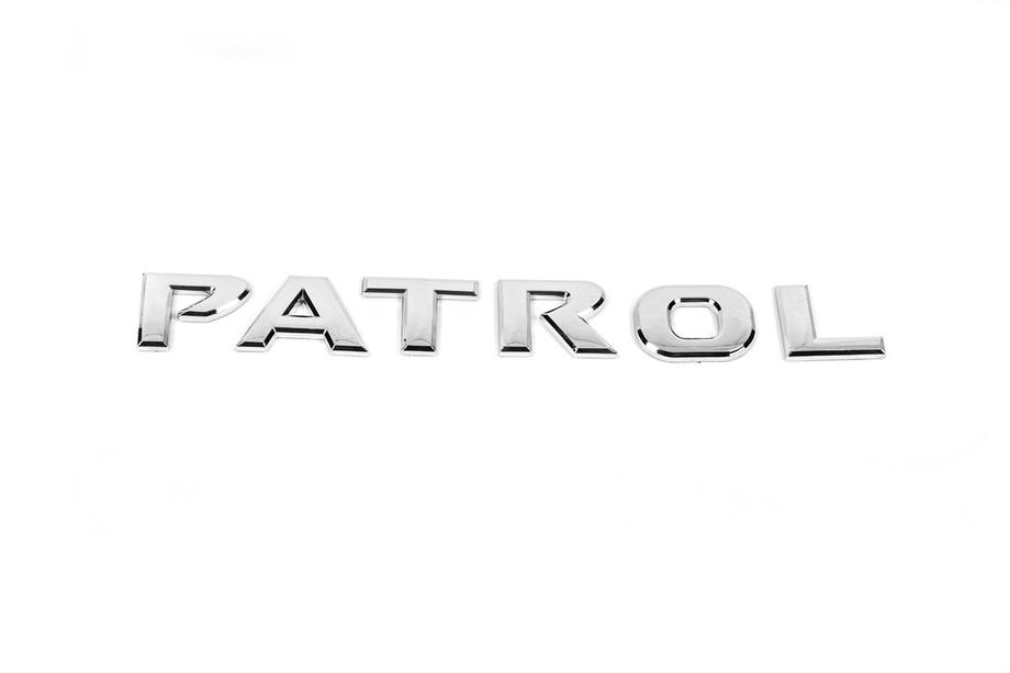 Nissan Patrol Y61 1997–2011 Patrol-tekstimerkki Image